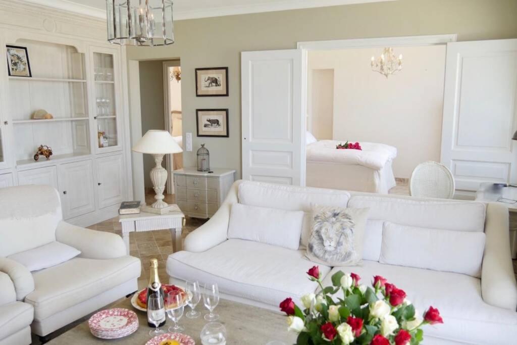 Bord De Mer - Ac, Wifi, Chic, Sea View, Beach 2 Minutes Walk Antibes Exteriör bild