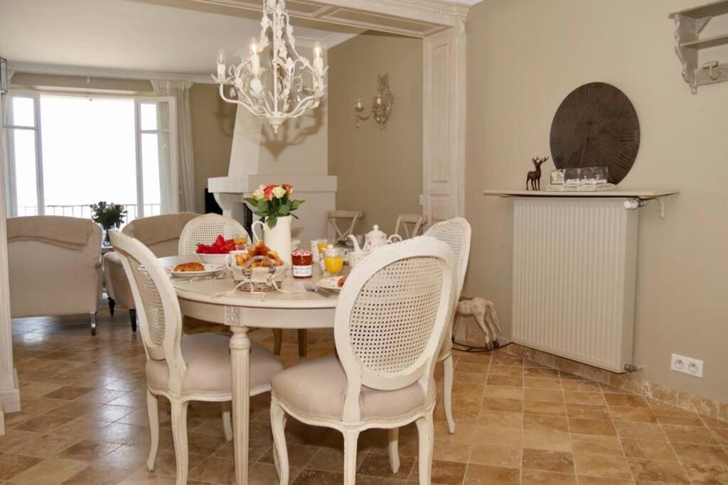 Bord De Mer - Ac, Wifi, Chic, Sea View, Beach 2 Minutes Walk Antibes Exteriör bild