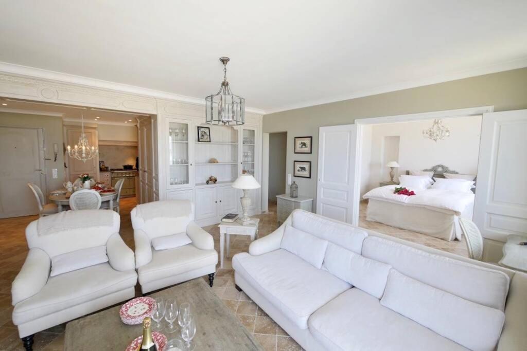Bord De Mer - Ac, Wifi, Chic, Sea View, Beach 2 Minutes Walk Antibes Exteriör bild